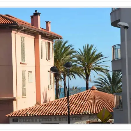 Duplex à 50m De La Plage Antibes